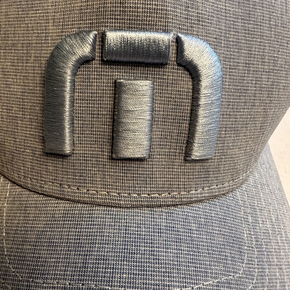 Travis Mathew Logo Golf Hat Snapback One Size Light Blue Hat Embroidered Logo - Picture 2 of 6
